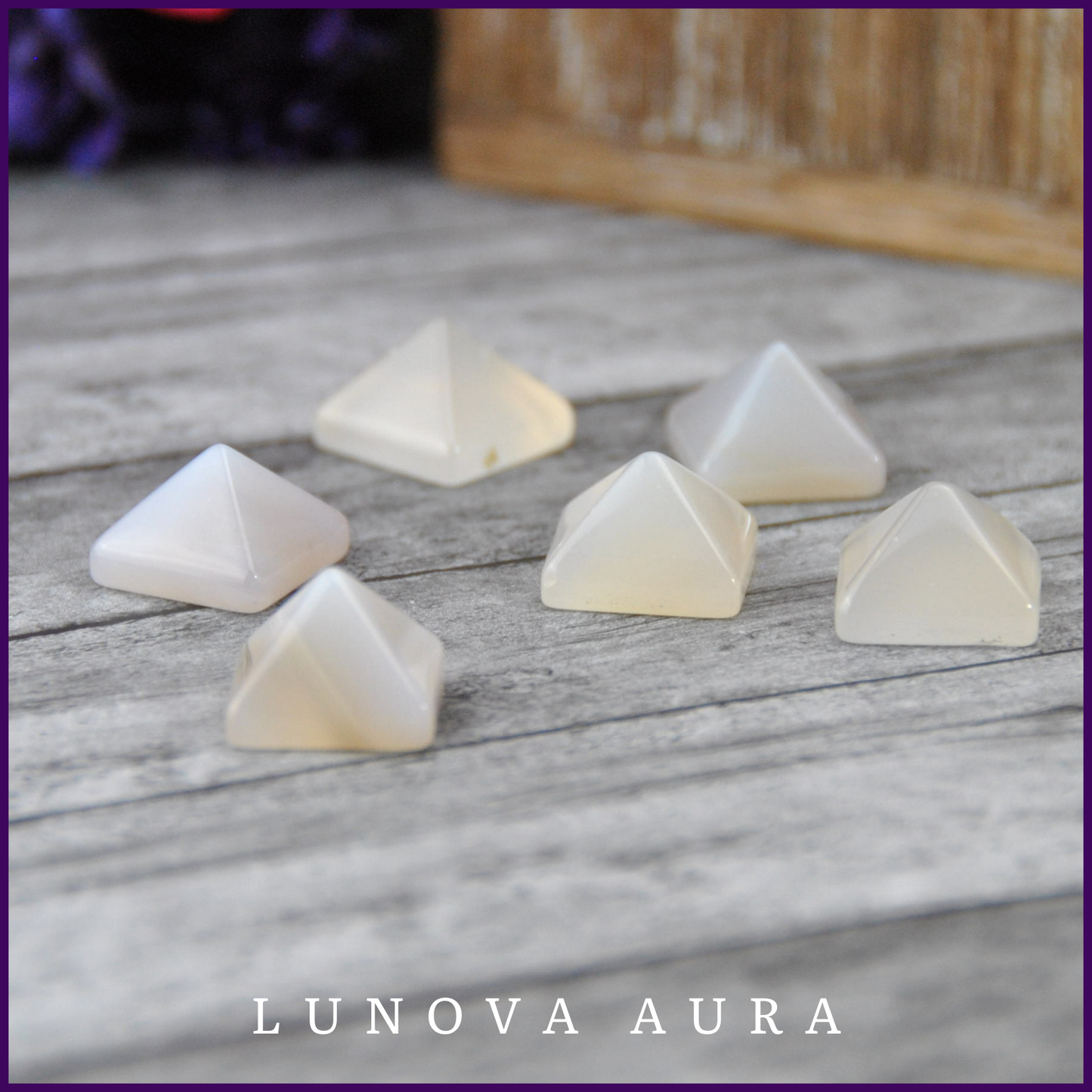 Agate Mini Pyramid