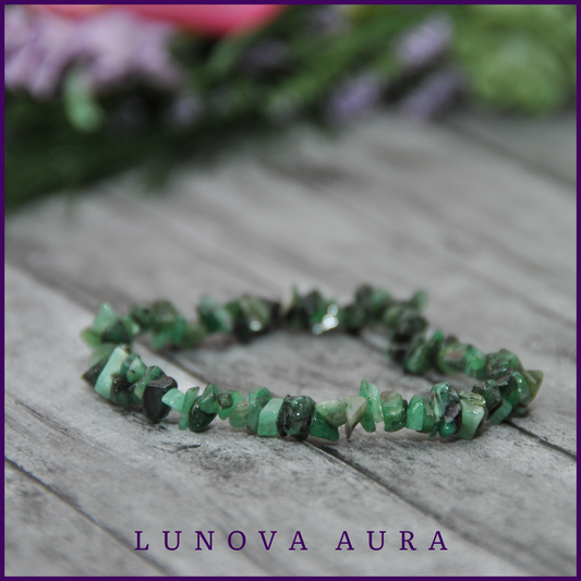 Emerald Gemstone Chip Bracelet