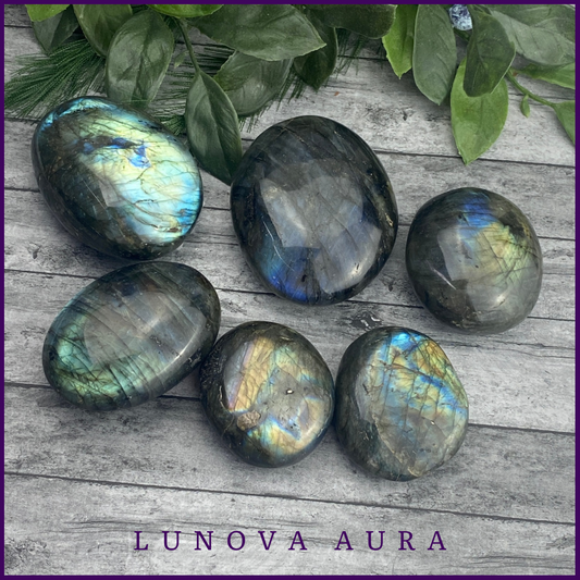 Labradorite Free form Palm Stone